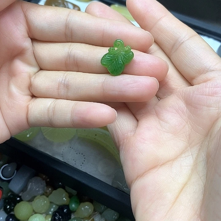 未镶嵌和田玉挂件