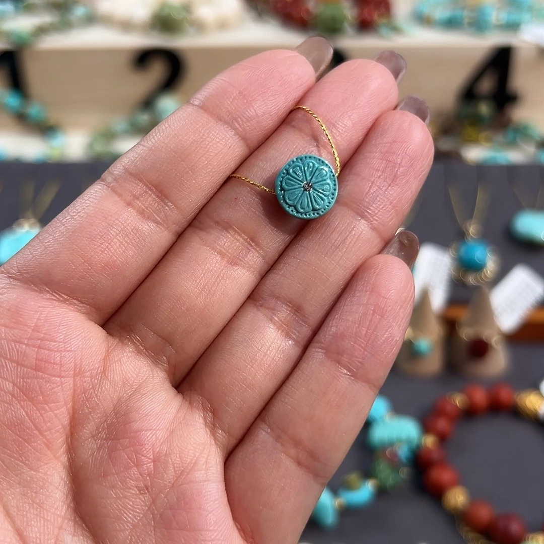 绿松石未镶嵌把件克罗心配饰