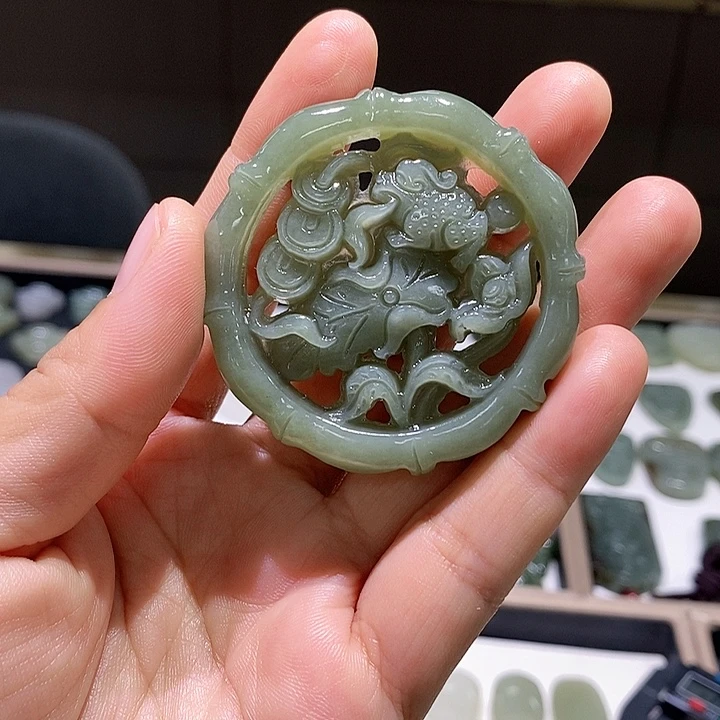 颈饰未镶嵌和田玉