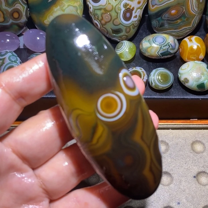 玛瑙/玉髓未镶嵌珠宝半成品