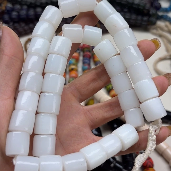 琉璃颈饰琉璃琉璃