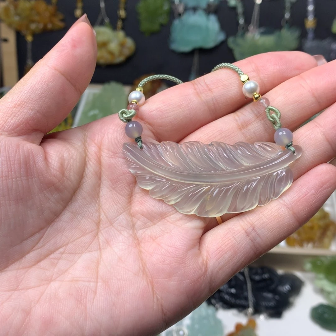 合金蛇纹石玉吊坠(不含链)