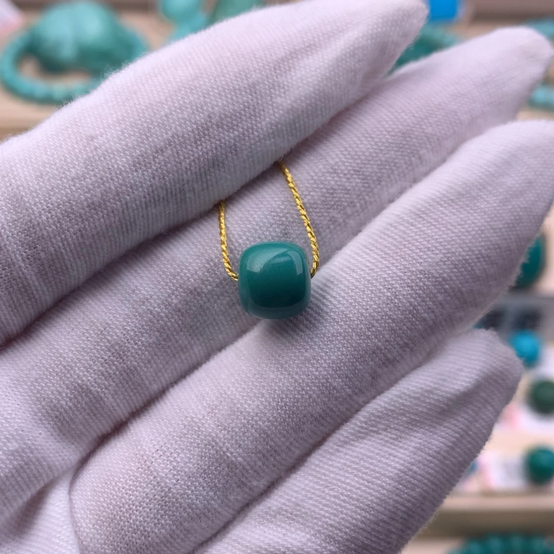 绿松石未镶嵌珠宝奇石8.7*8