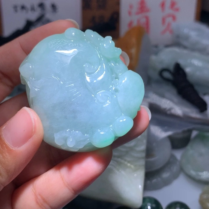 翡翠未镶嵌颈饰保真天然A货翡翠