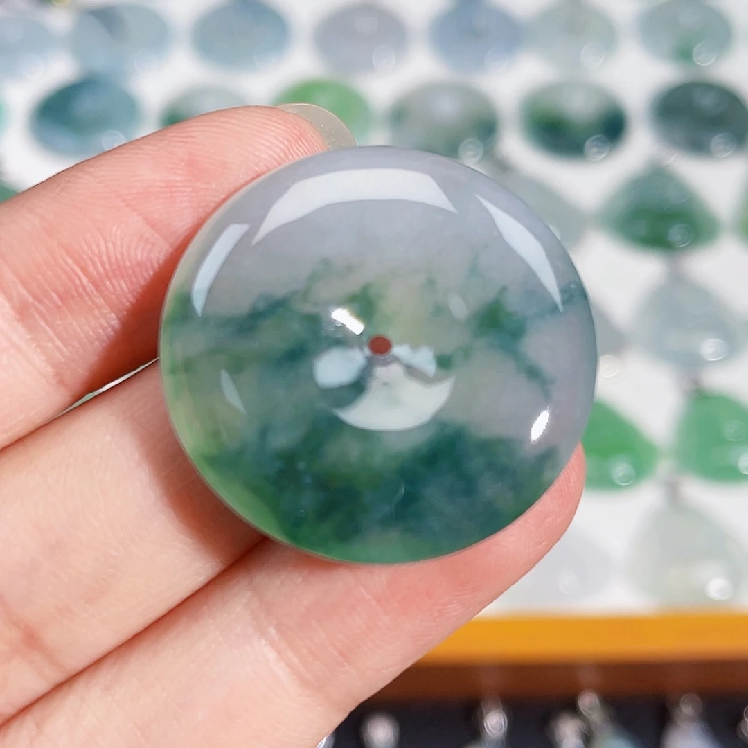 颈饰未镶嵌翡翠吊坠