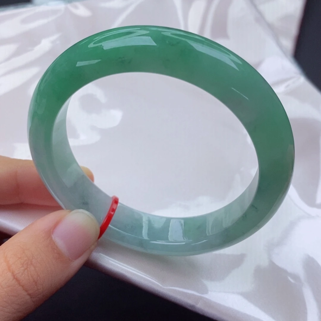 翡翠未镶嵌手镯5354正圈