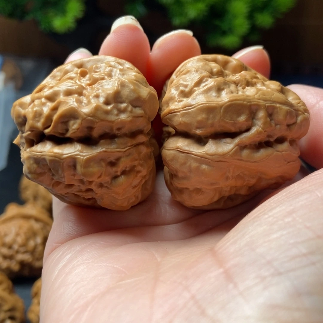 文玩核桃把件蛤蟆头40