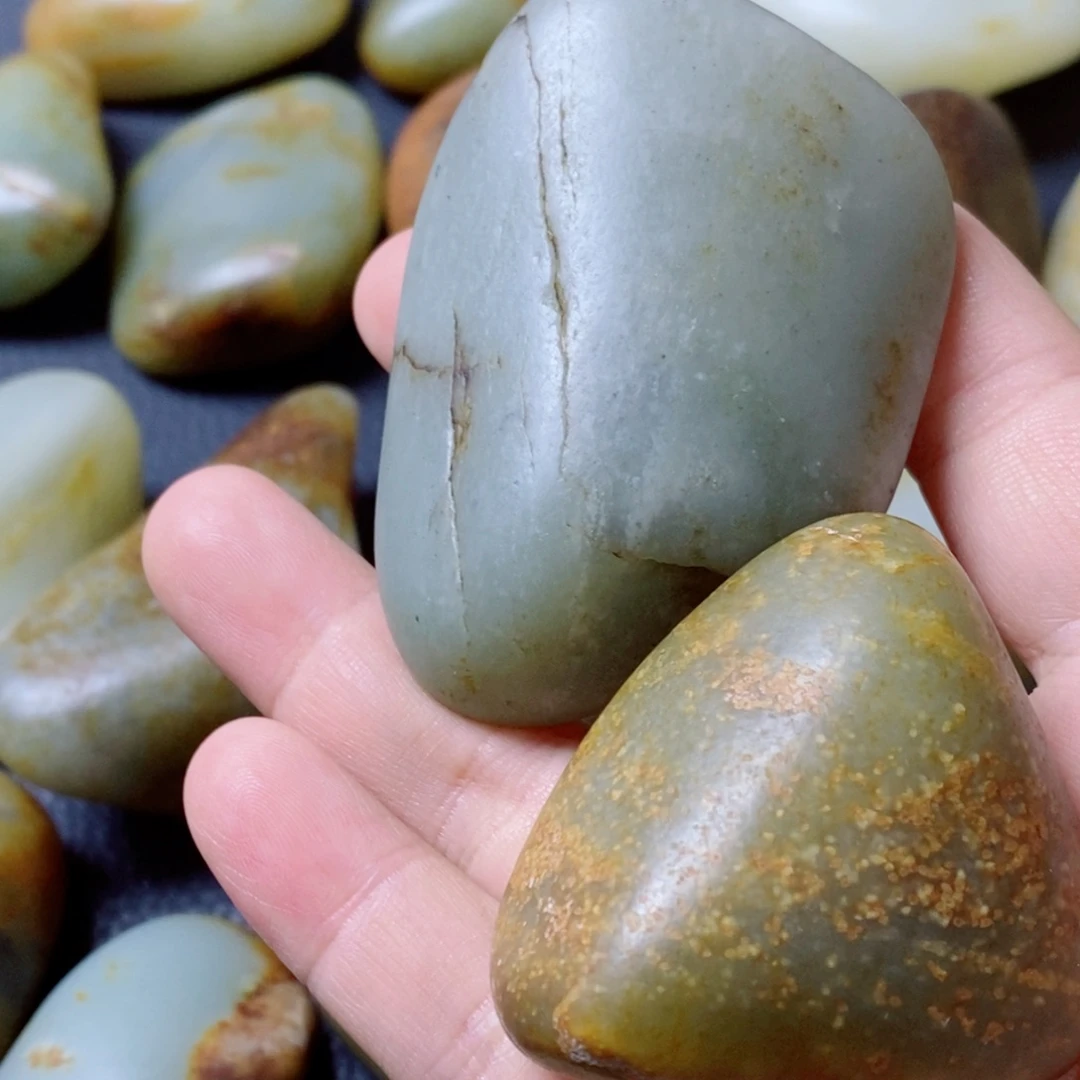 龙***和田玉未镶嵌挂件