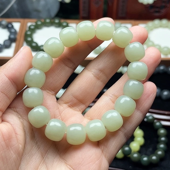 记***雨和田玉未镶嵌手串