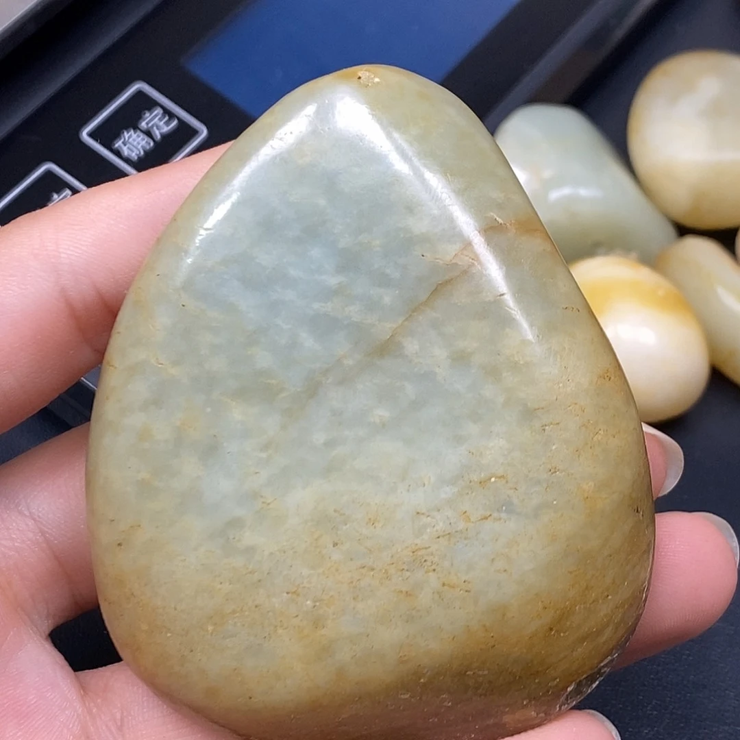 和田玉（糖玉）未镶嵌挂件