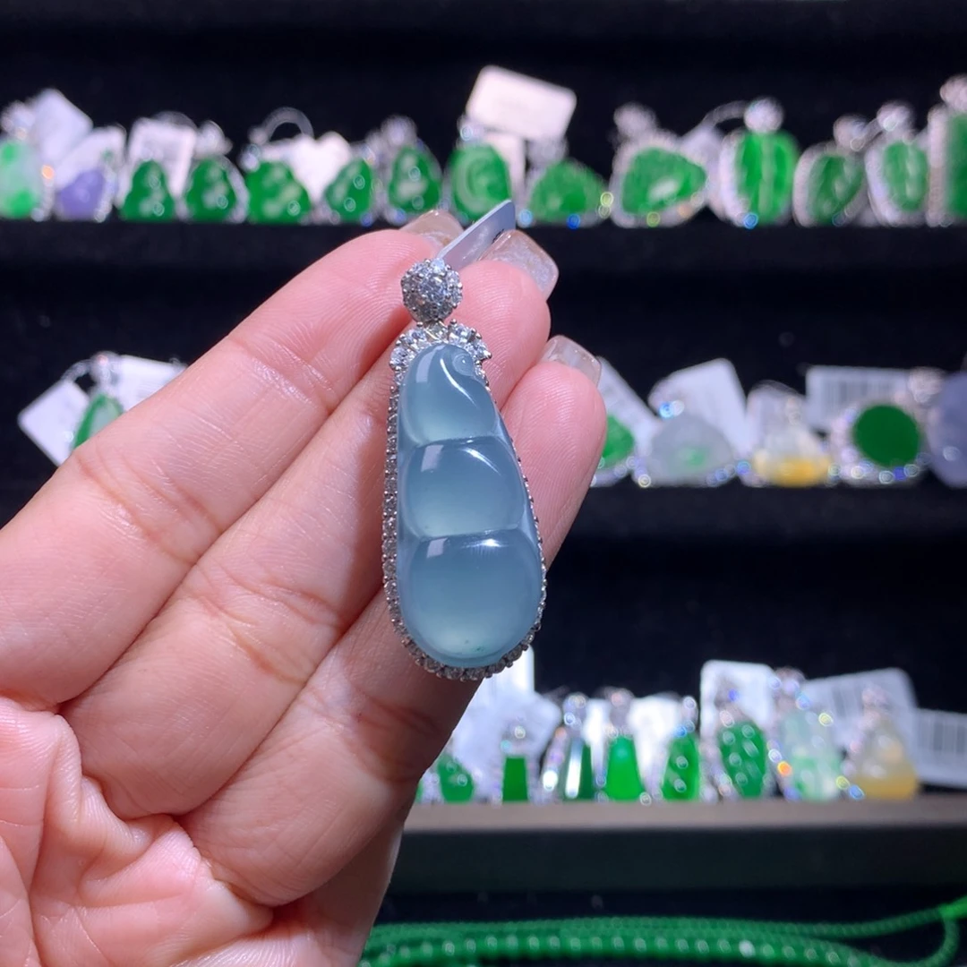 【闪购商品】颈饰银S925镶嵌翡翠