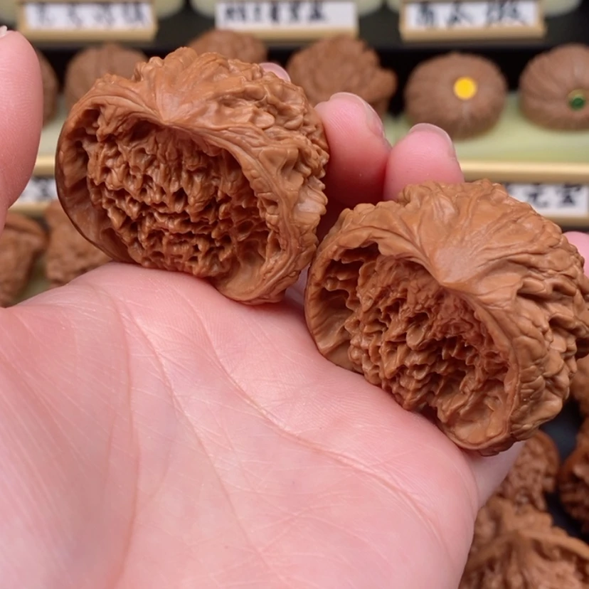 【闪购商品】文玩核桃吊坠百**苏蛇王