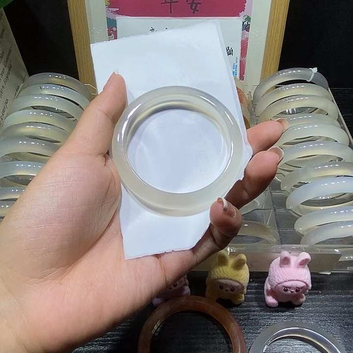 玛瑙/玉髓手镯未镶嵌