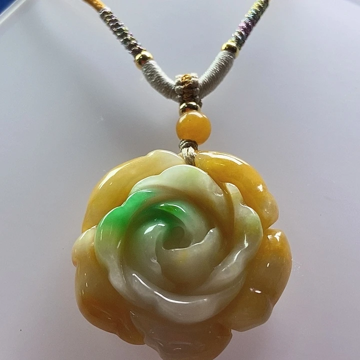 吊坠(赠链)未镶嵌翡翠