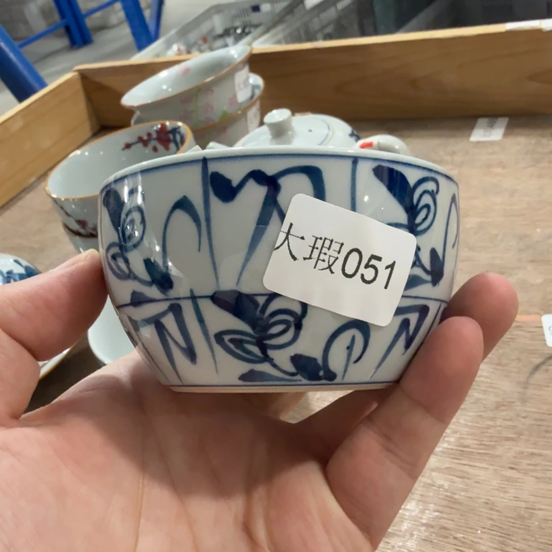 釉下手绘茶具微瑕