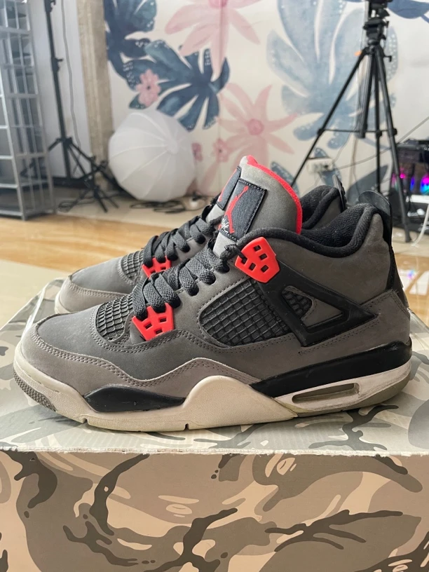 90新 maje 40码250/Air Jordan 4 舒适缓震 防滑耐磨 休闲鞋