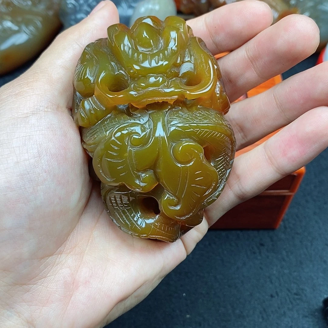 通***_玛瑙/玉髓未镶嵌珠宝奇石