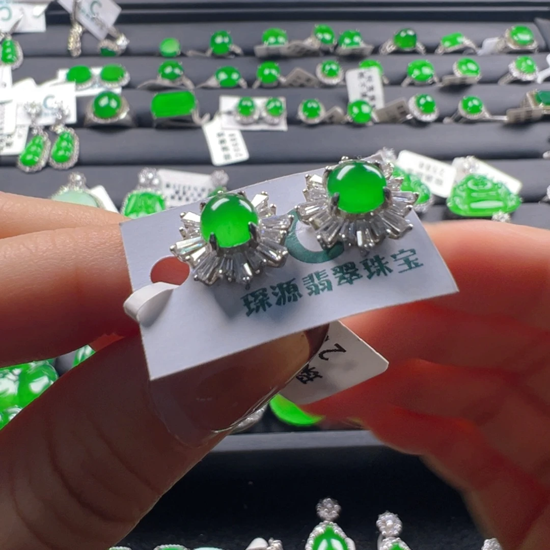 翡翠银S925镶嵌颈饰蛋面
