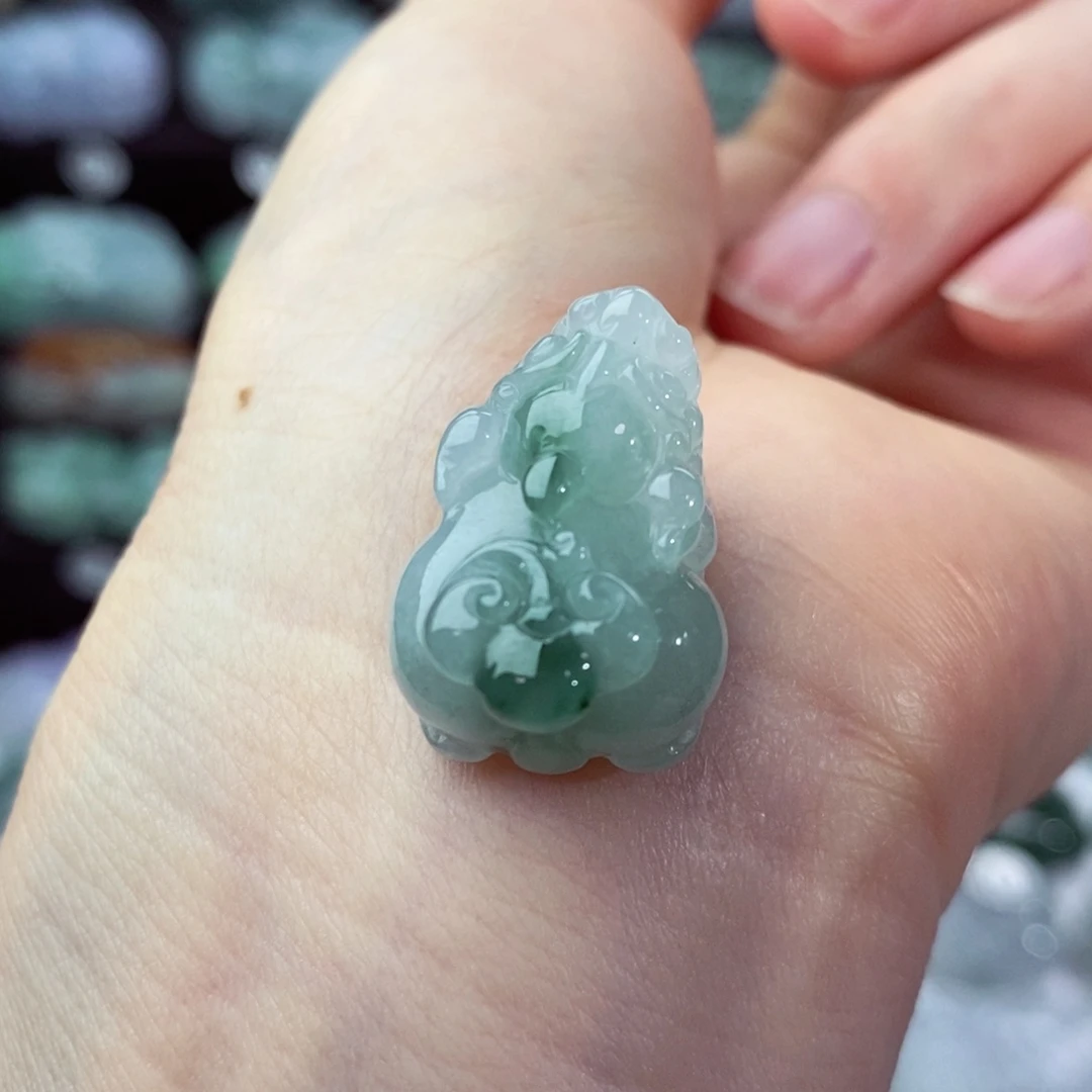 翡翠颈饰未镶嵌天然