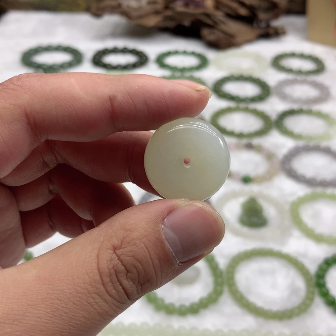 和田玉未镶嵌吊坠(赠链)白玉平安扣