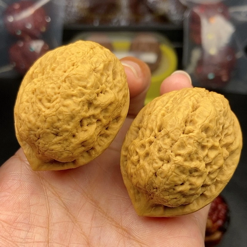 【闪购商品】把件文玩核桃42尺脑纹金蟾