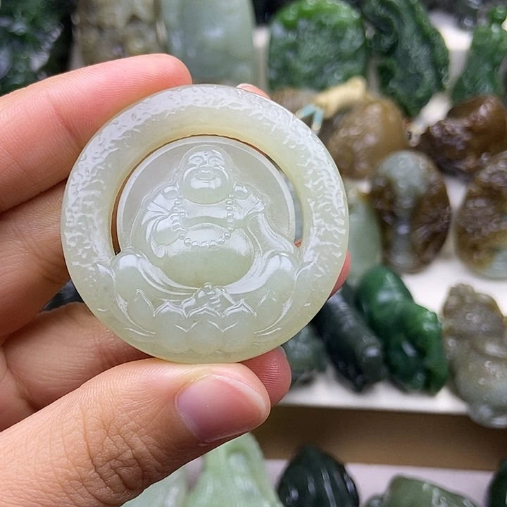 和田玉未镶嵌颈饰