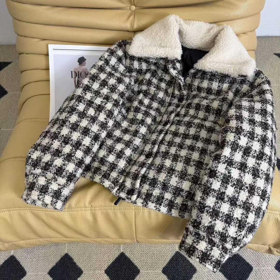 格纹保暖女厚款长袖常规款短外套加厚格子毛呢小香风