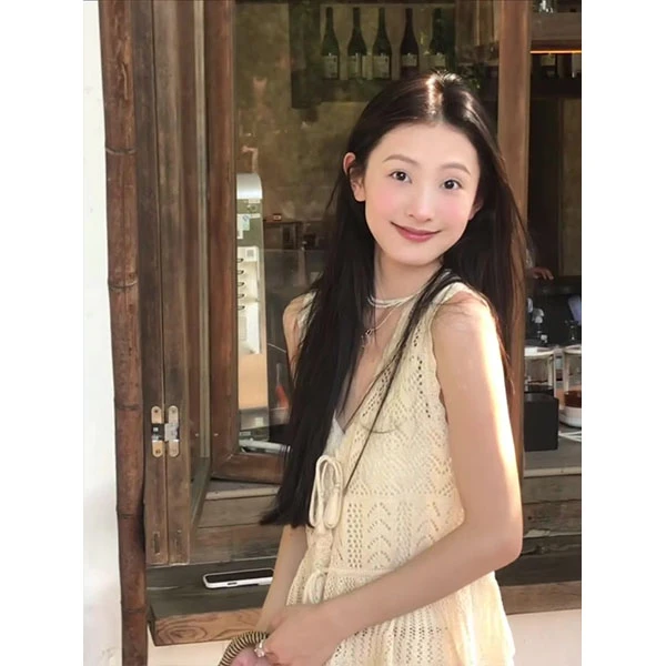 2025年夏季新款波西米亚风镂空针织开衫背心半身裙度假风两件套装