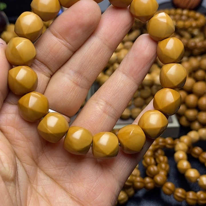 猴头核桃手串猴头草