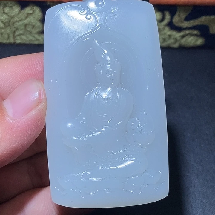 星***亮和田玉未镶嵌颈饰CC