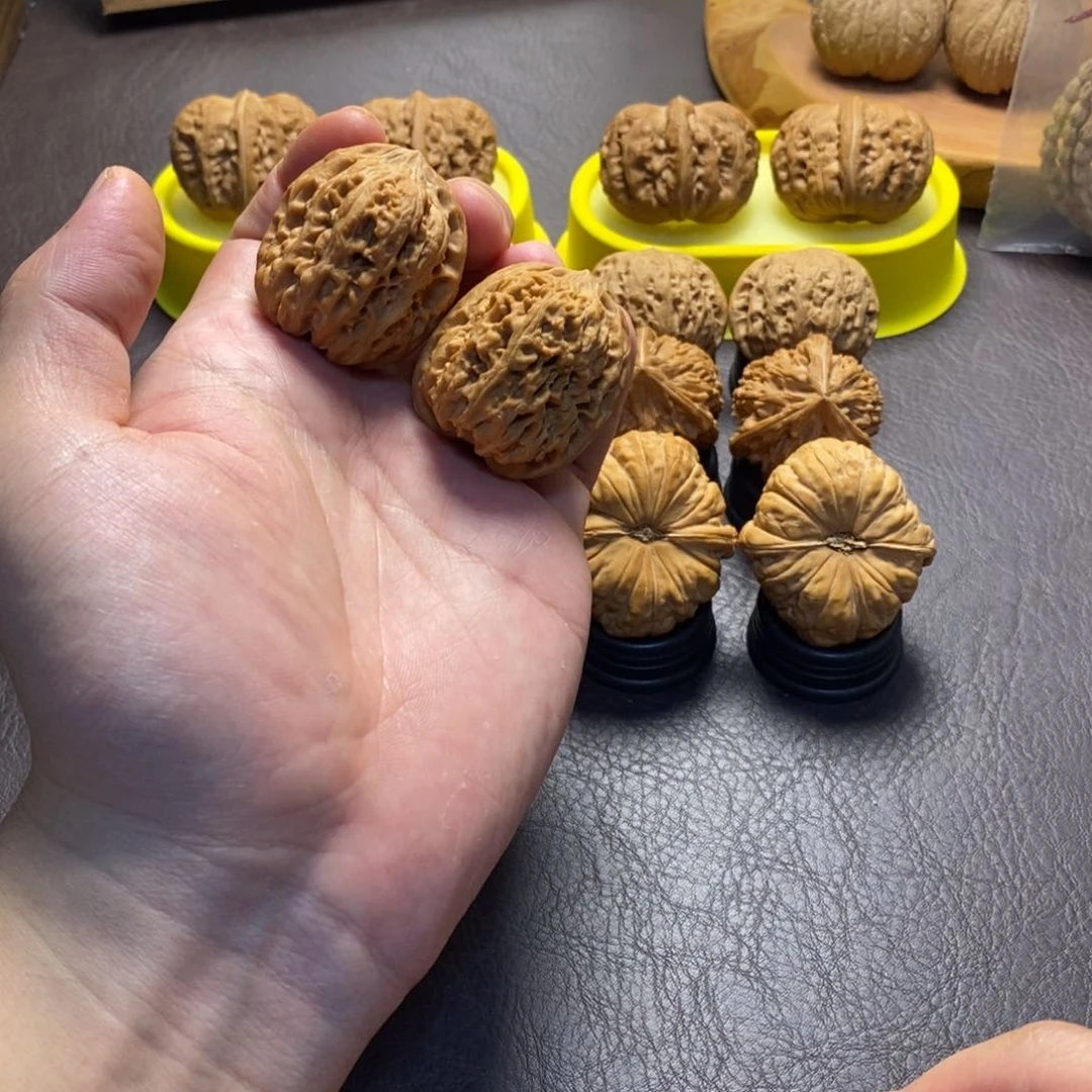 文玩核桃吊坠将军膀