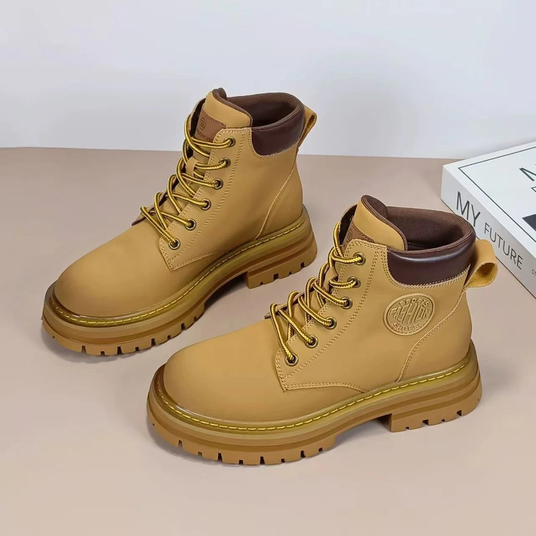22a新款时尚网红马丁靴