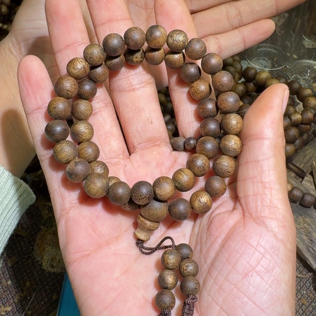 沉香木手串呕*~海南0.8乌身老料11克料子