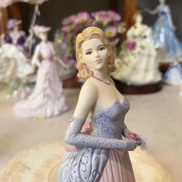 杯欧洲中古瓷器摆件