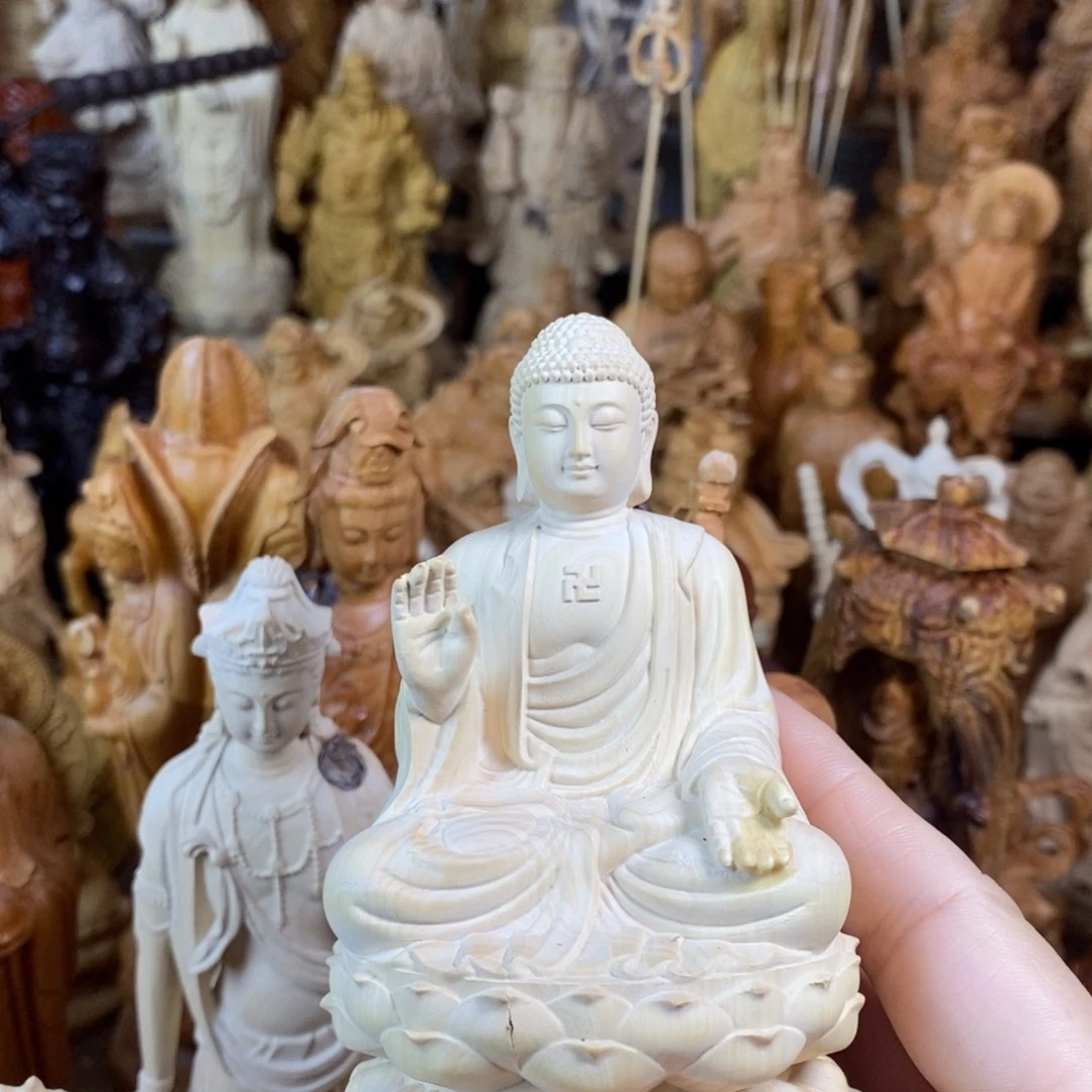 邻****木黄杨10高大日如来