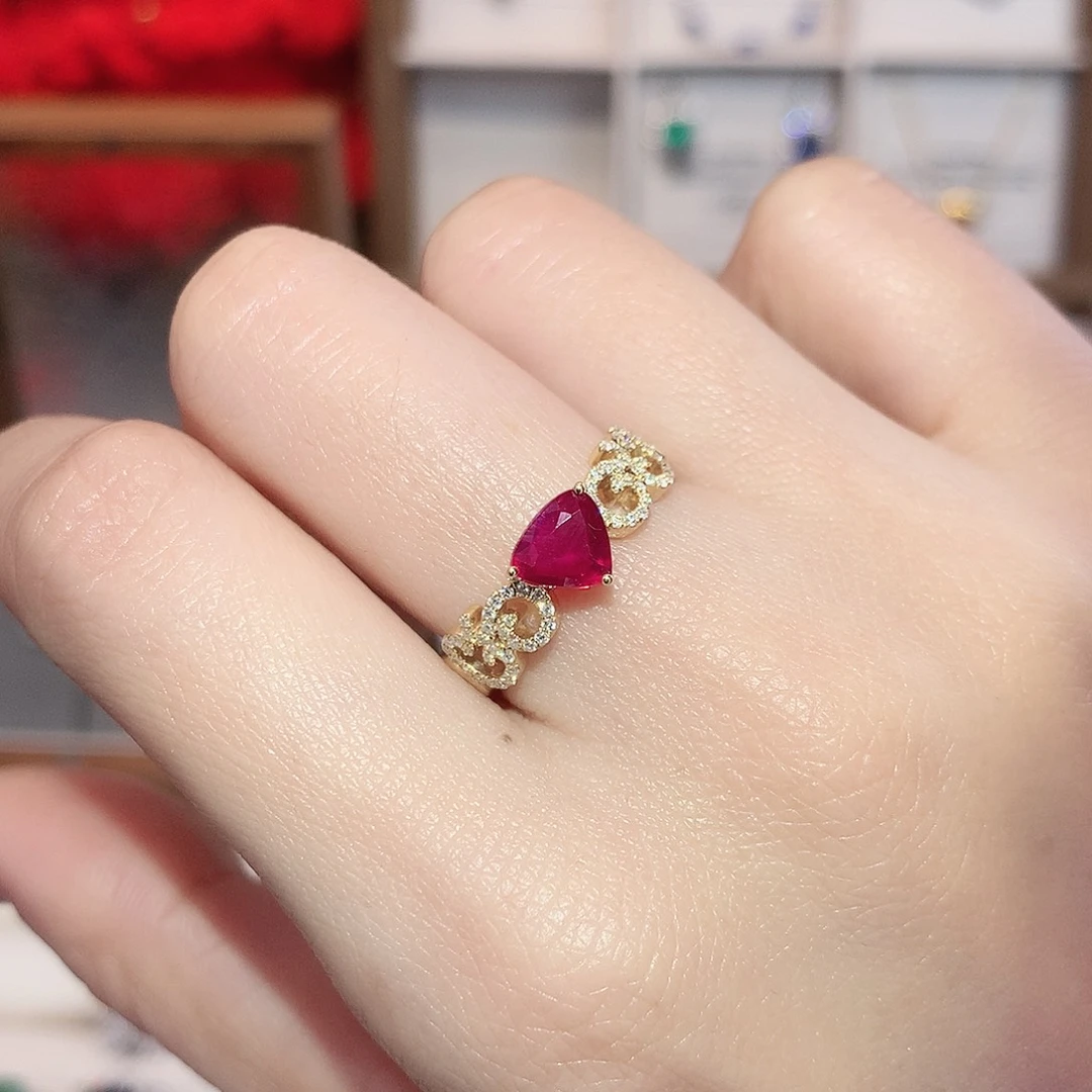 18K金镶嵌戒指红宝石0.99ct/天然宝石/七天无理由