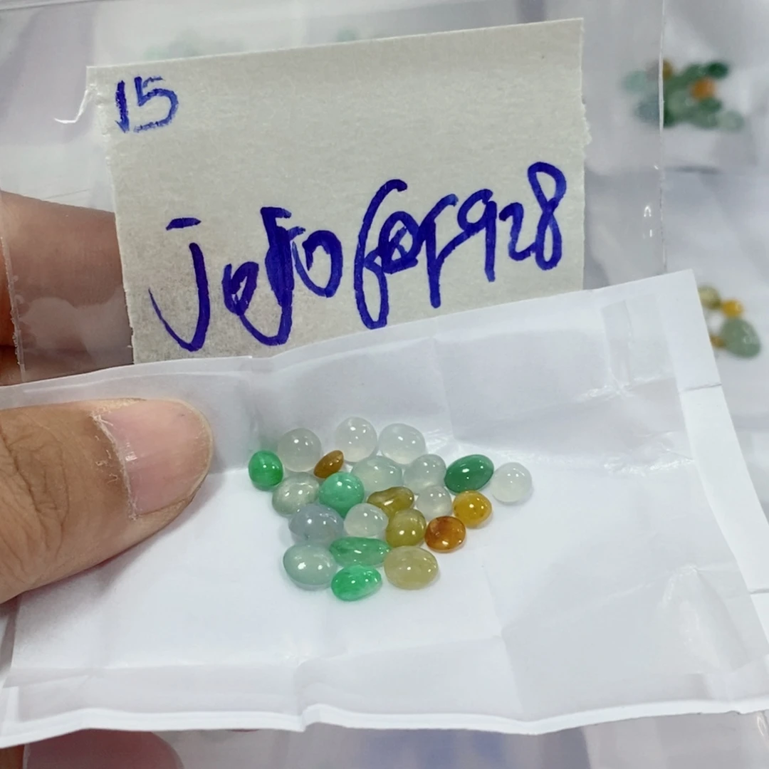 J***o定制翡翠未镶嵌不