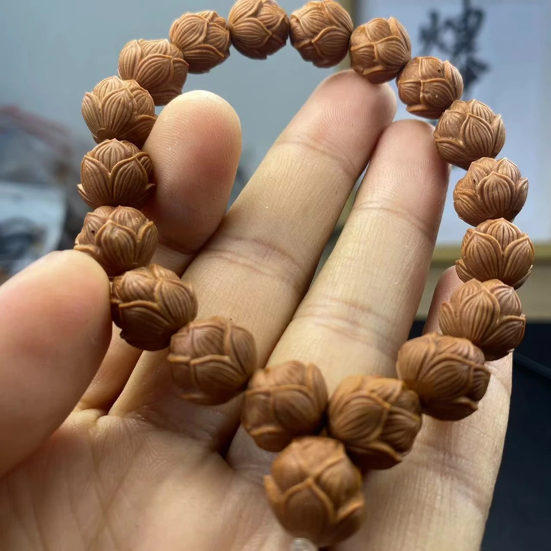 龙纹桃核莲花手串