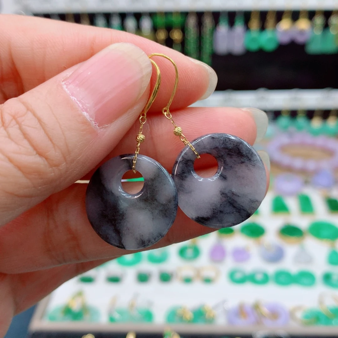 翡翠18K金镶嵌耳饰的