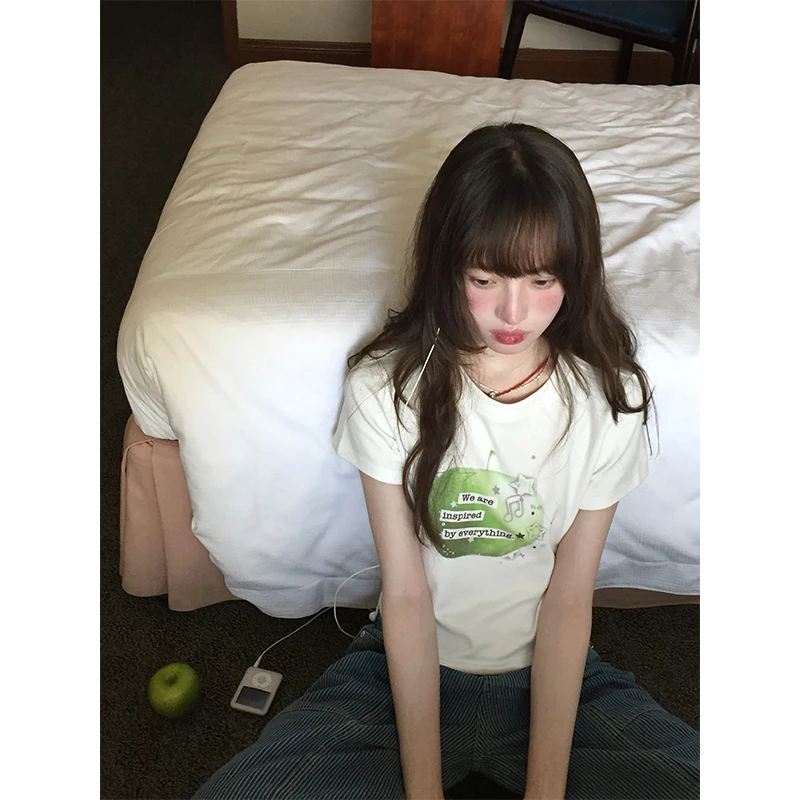 RAINY 短款圆领苹果字母印花T恤夏季女百搭短袖圆领白色新款上衣