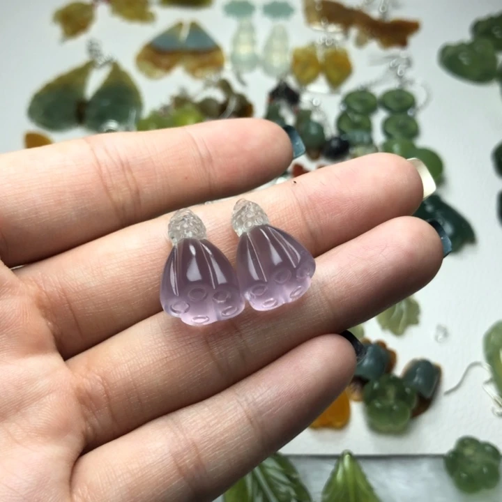 蛇纹石玉耳饰未镶嵌蕙*