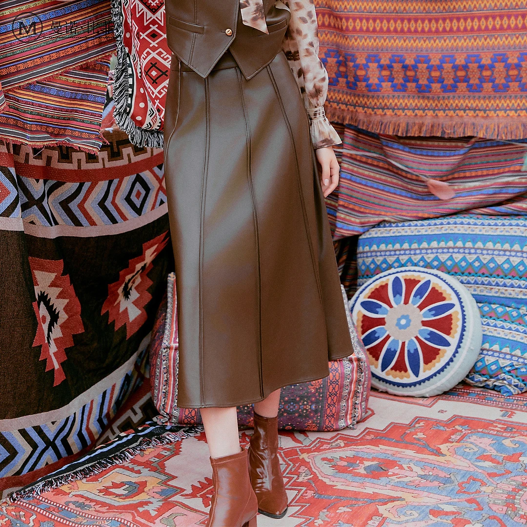 商场同款秋季pu皮半身裙女a字高腰小皮裙MFEQ134112