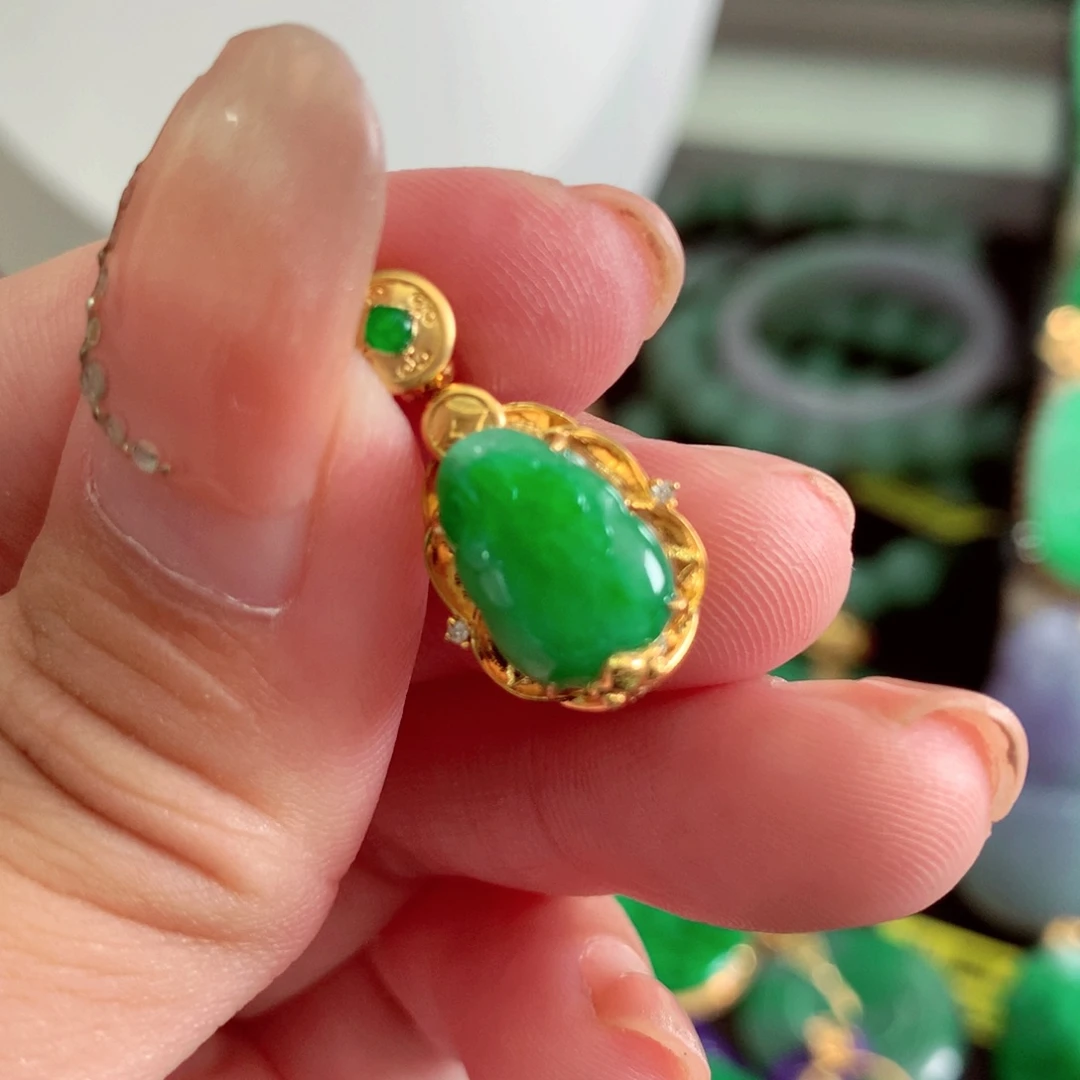 翡翠18K金镶嵌吊坠(不含链)