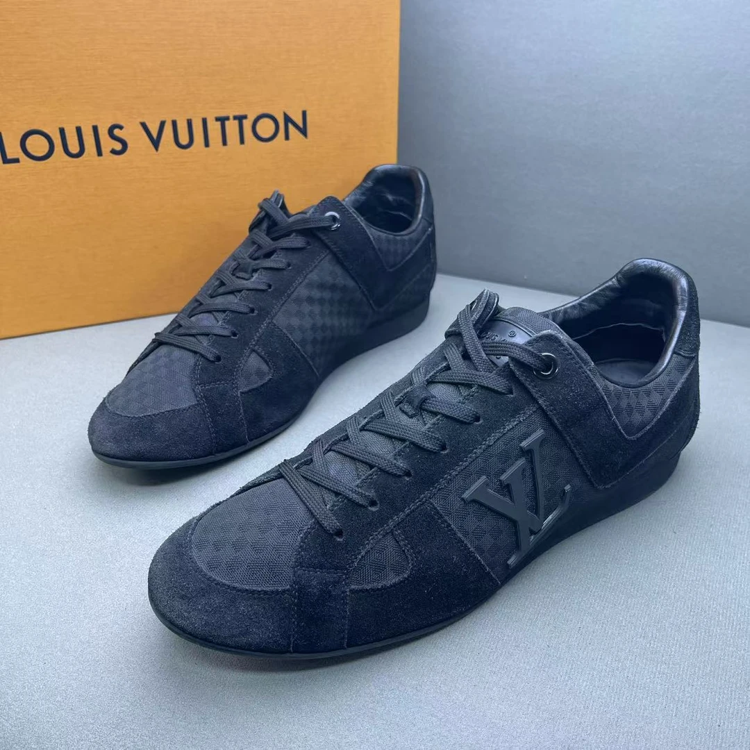95新 LouisVuitton/路易威登 黑色网面大logo经典板鞋 多尺码