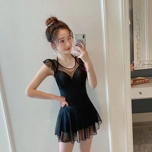 连体 ins超仙黑色新款小胸聚拢显瘦遮泳衣