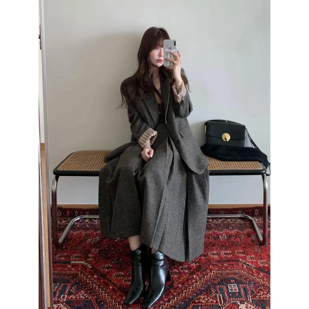 韩系毛呢西装套装女秋冬设计感灰色覆古呢子外套百褶半身裙两件套
