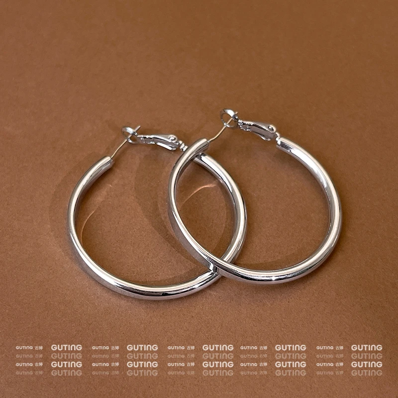 铜合金耳饰 23689银色素圈大圈耳环女高级感轻奢耳饰适合圆脸耳钉