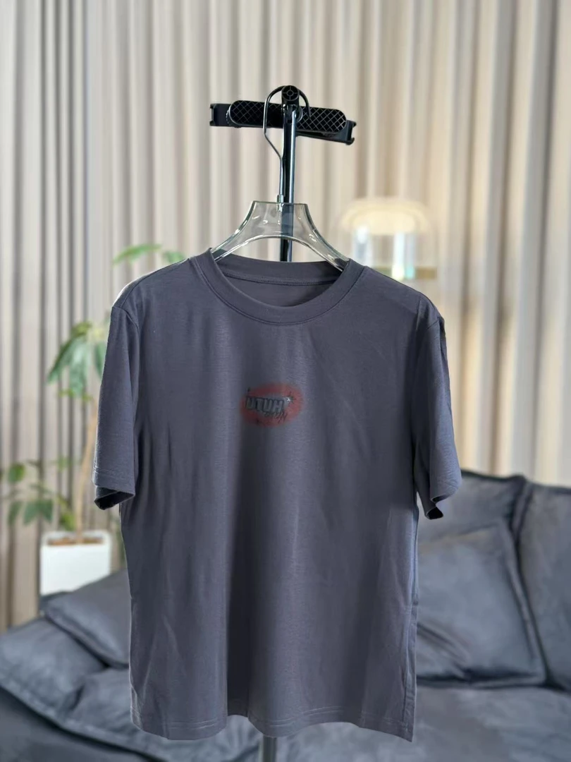 【柳青女装】2025夏季新款小字母印花光板简约短袖TK82518