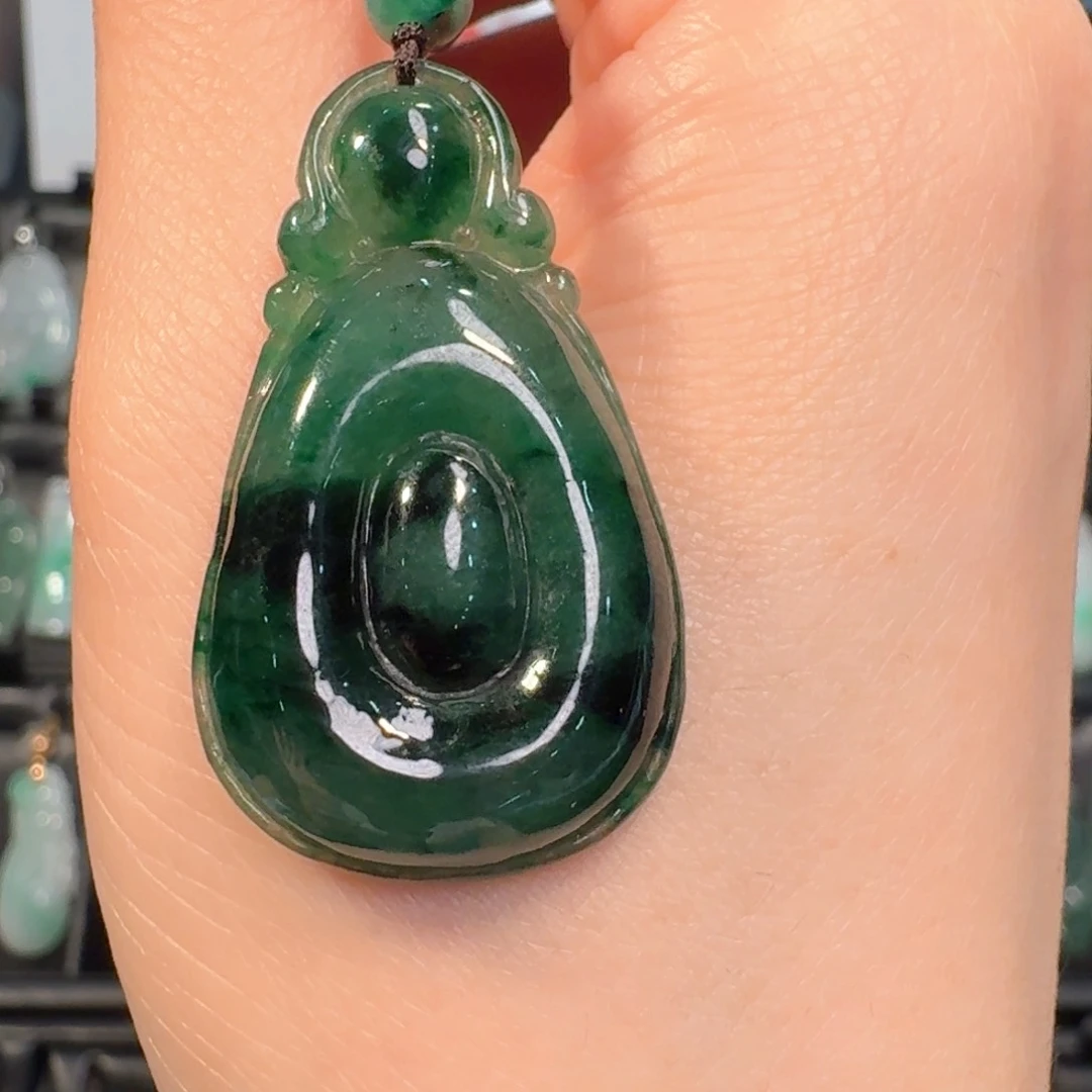 翡翠挂件未镶嵌橘****蕉福贝