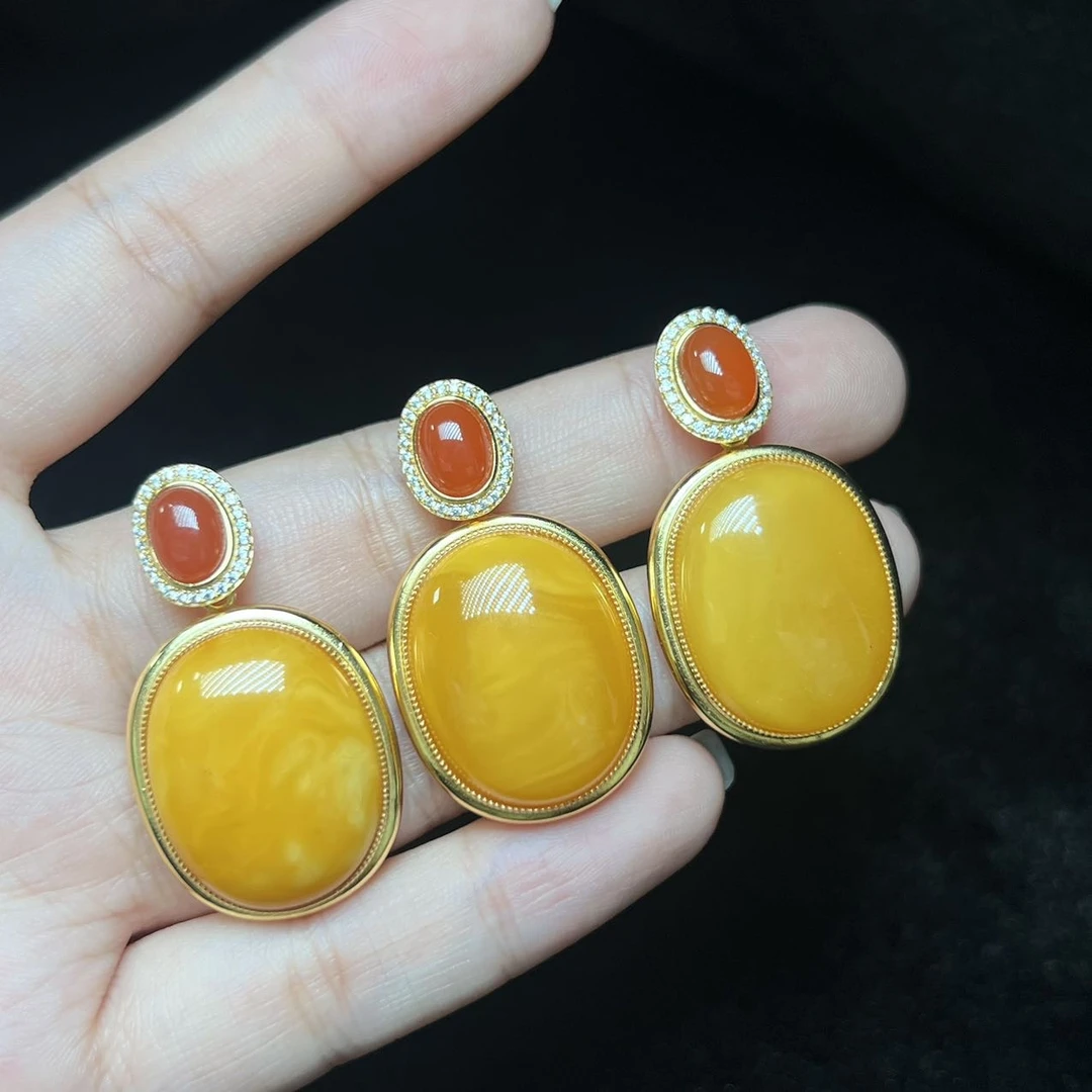 【云上】29 DS63333-S925银镶嵌蜜蜡吊坠多样性发一件9x22x17mm（JG）